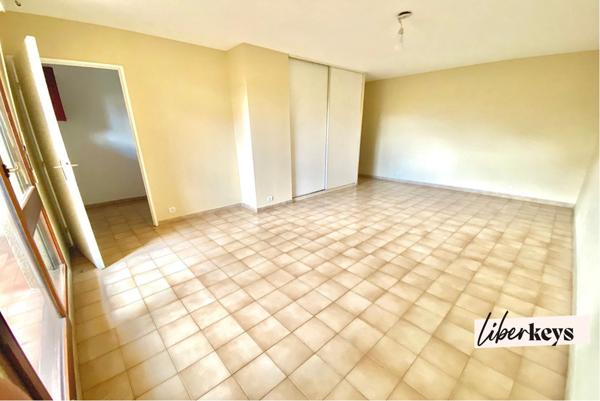 Studio 30 m² + place de stationnement privée - Aix-en-Provence