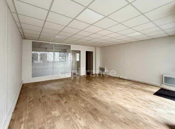 QUIMPER (29), à vendre QUIMPER Local/Bureau 63 m²