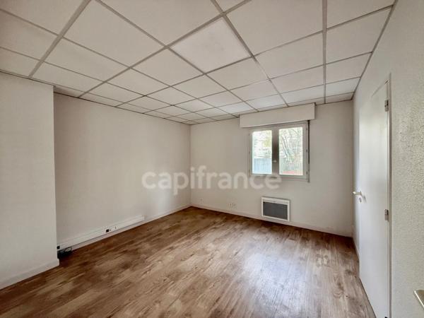 QUIMPER (29), à vendre QUIMPER Local/Bureau 63 m²