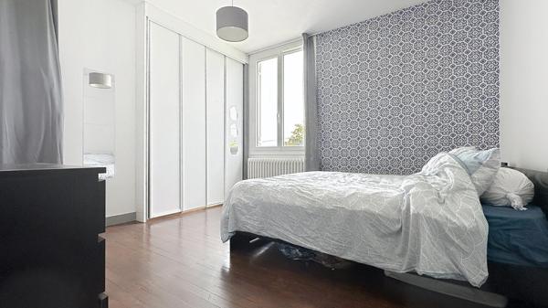 Maison 5 pièces 103 m2 avec grand garage