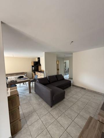 T2/3 Salernes 65.63 m²