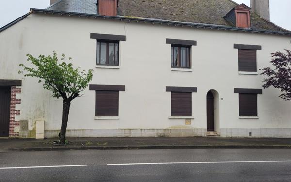 Maison à vendre    8 pièces •  Monnaie