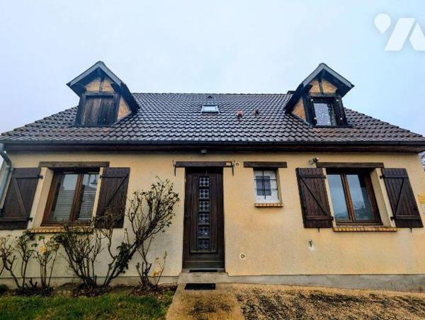 Immeuble à usage mixte d'habitation et d'activité libérale situé à AUNEUIL (Oise) de 105 m² env...