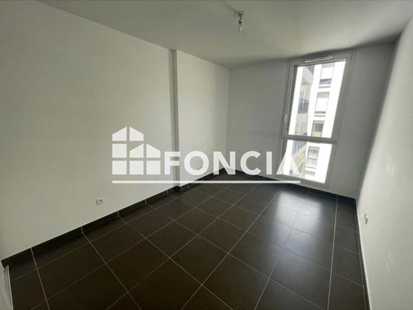 Location Appartement 3 pièces 65 m² - 20 RUE DE SUEZ Marseille 13007