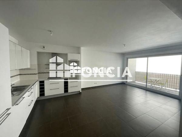 Location Appartement 3 pièces 65 m² - 20 RUE DE SUEZ Marseille 13007