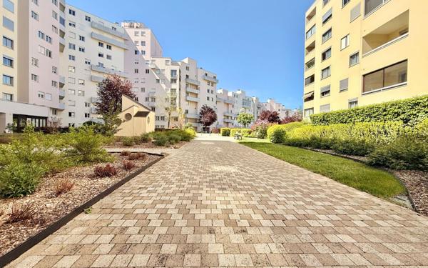 Appartement à vendre    4 pièces • 82,45 m2 Dijon