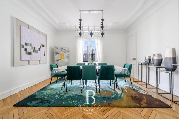 Paris 8ème, Appartement 4 Chambres -  164 m² à vendre