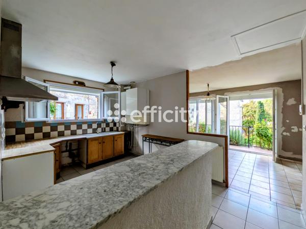 Maison
         8 pièces
        - 166 m² 283 000 € *