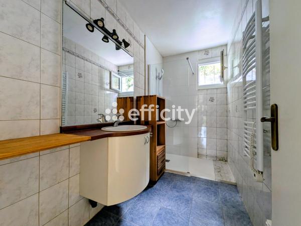 Maison
         8 pièces
        - 166 m² 283 000 € *