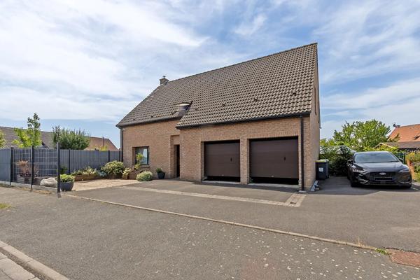 Maison à vendre 7 pièces 146m² La Chapelle-d'Armentières (59930)