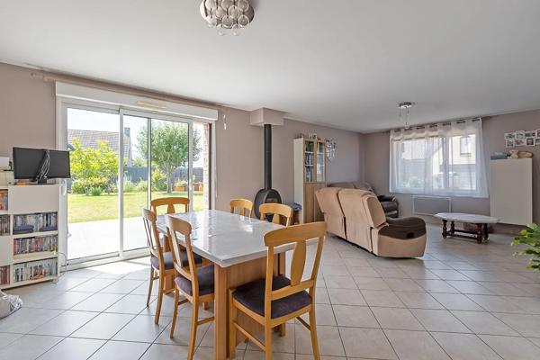Maison à vendre 7 pièces 146m² La Chapelle-d'Armentières (59930)