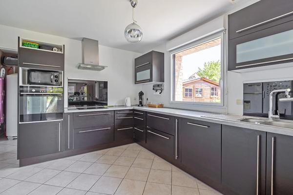 Maison à vendre 7 pièces 146m² La Chapelle-d'Armentières (59930)