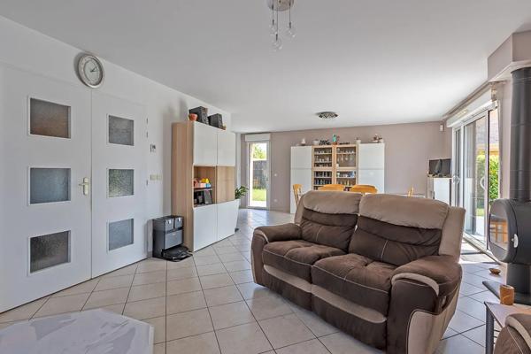 Maison à vendre 7 pièces 146m² La Chapelle-d'Armentières (59930)