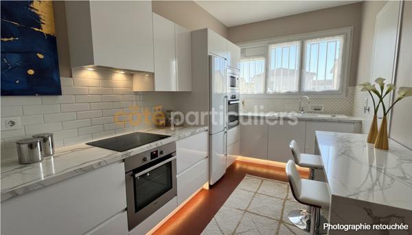 Vente
                Appartement132,83 m² - 5 Pièces -
                    BORDEAUX (33200)