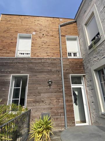 A LOUER T3 MEUBLE Angers 87.10 m² avec terrasse