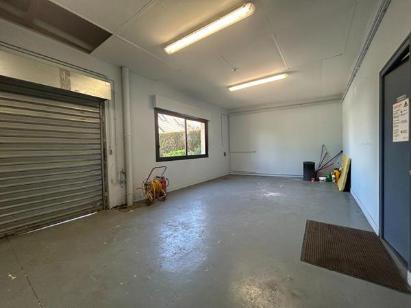 Local commercial Saclay 13 pièce(s) 200 m2