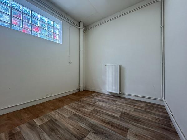 Local commercial Saclay 13 pièce(s) 200 m2