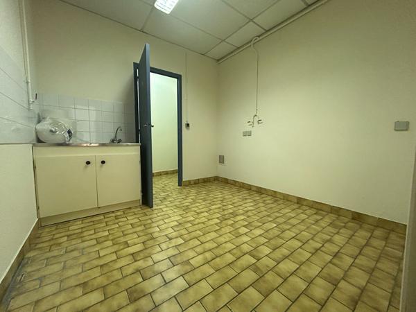 Local commercial Saclay 13 pièce(s) 200 m2