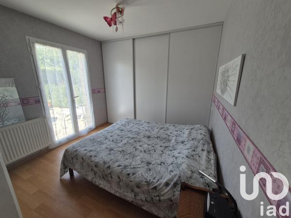 Maison à vendre 5 pièces 117 m² Saint-Yrieix-sur-Charente