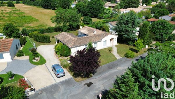 Maison à vendre 5 pièces 117 m² Saint-Yrieix-sur-Charente