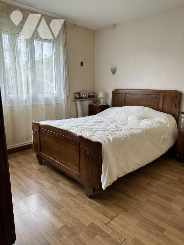 Quartier Sainte Lucie. Maison 3 ch + garage.