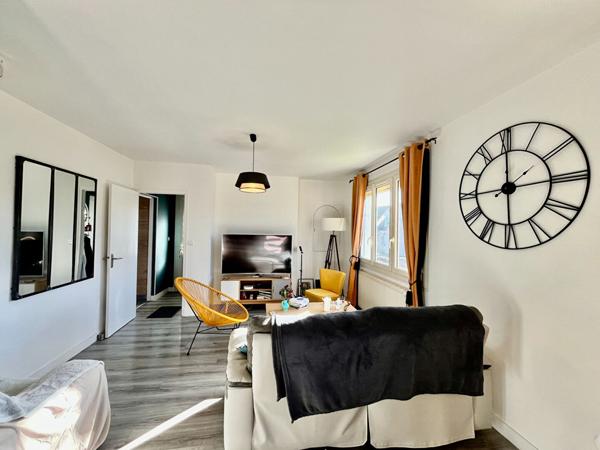 EXCLUSIVITÉ- ST GERVAIS LA FORÊT