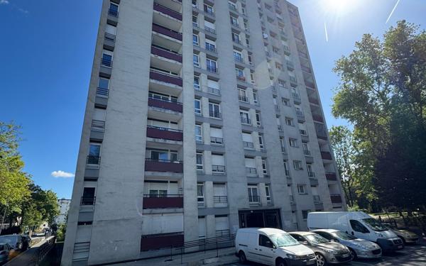 Appartement à vendre    2 pièces •  Aulnay-sous-Bois