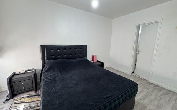 Appartement à vendre    2 pièces •  Aulnay-sous-Bois