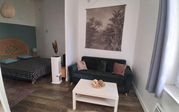 Appartement à vendre    2 pièces • 48 m2 Marseille 7