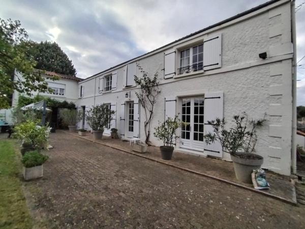 NIORT - SCIEQ Longère T5 avec terrain