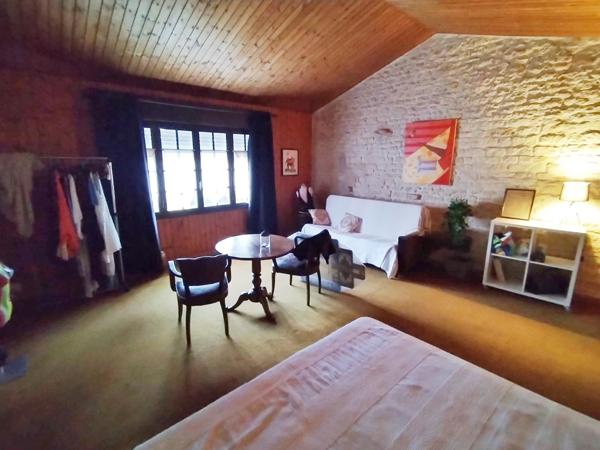 NIORT - SCIEQ Longère T5 avec terrain