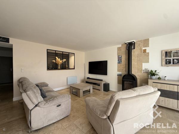 Surgères, maison en pierre rénovée, 4 Chambres