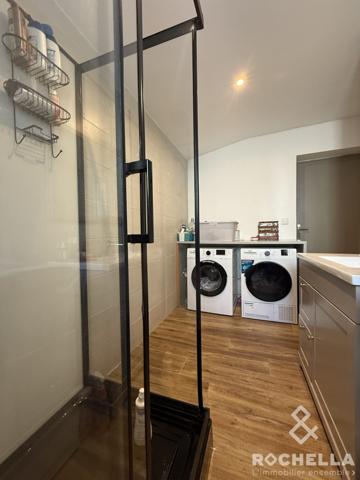 Surgères, maison en pierre rénovée, 4 Chambres