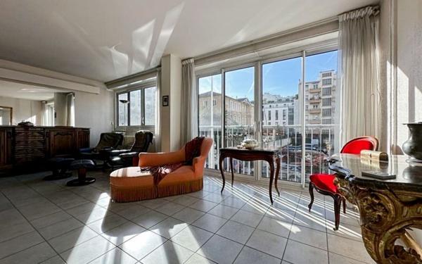 Appartement à vendre    5 pièces • 109 m2 Lyon 6