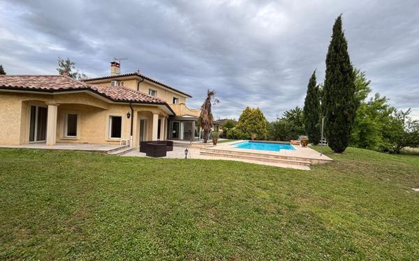 Maison à vendre    7 pièces • 206,50 m2 Fontaines-Saint-Martin