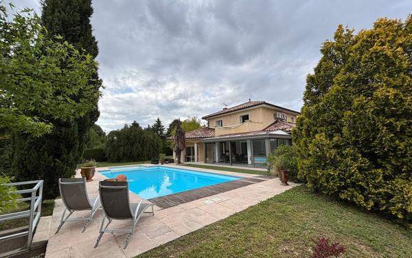 Maison à vendre    7 pièces • 206,50 m2 Fontaines-Saint-Martin