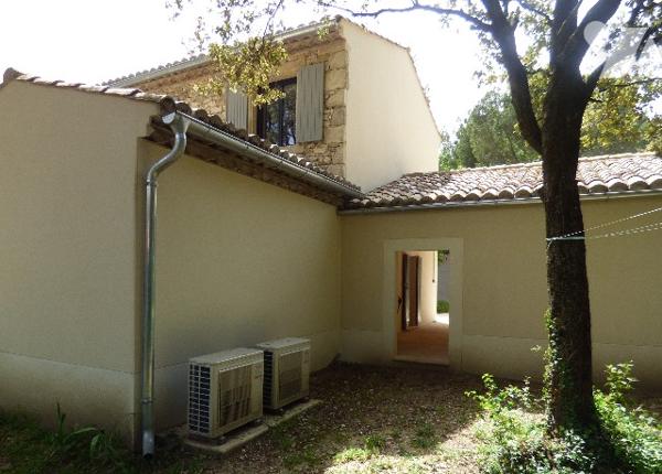 A Vendre sur GRIGNAN, belle villa construite en 2024, dans quartier calme, terrain piscinable