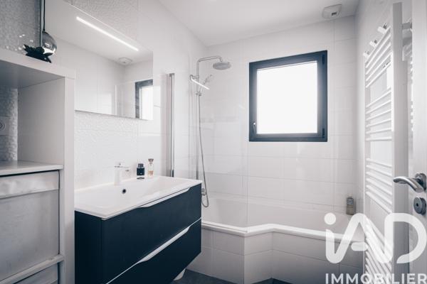 Maison à vendre 5 pièces 108,83 m² Saint-Sébastien-sur-Loire
