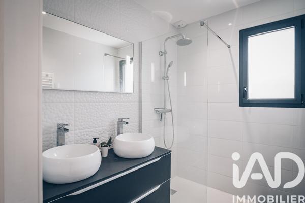 Maison à vendre 5 pièces 108,83 m² Saint-Sébastien-sur-Loire