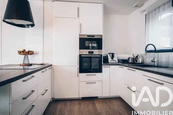 Maison à vendre 5 pièces 108,83 m² Saint-Sébastien-sur-Loire