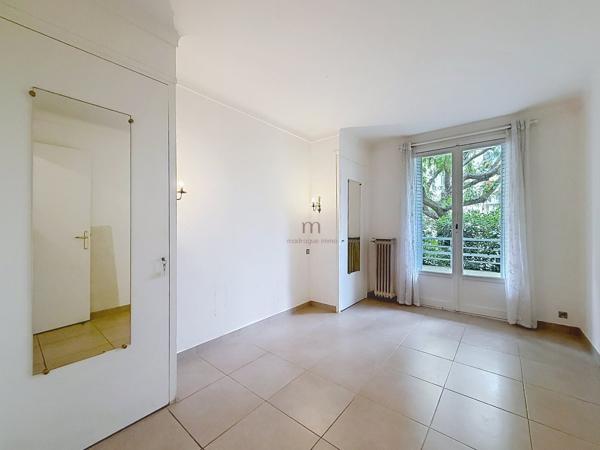 Appartement à NICE (06100)