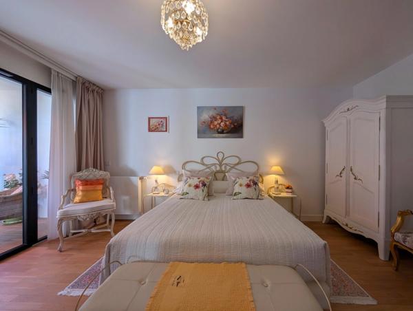 Appartement à vendre 4 pièces ARCACHON Centre (33) de 132m2