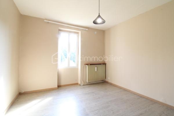 Maison en pierre de 270 m²