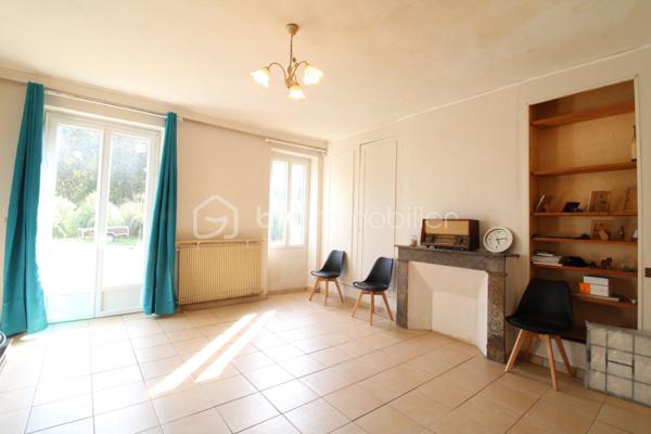 Maison en pierre de 270 m²