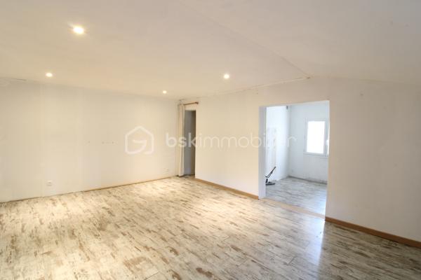 Maison en pierre de 270 m²