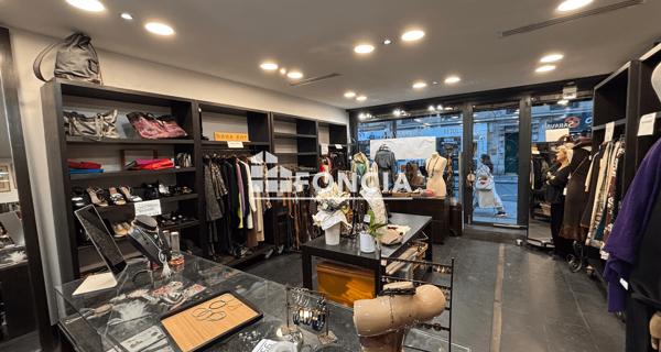 Location Local commercial 48 m² - Paris 75014