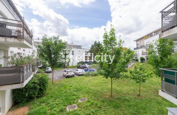 Appartement
         3 pièces
        - 64 m² 175 000 € *