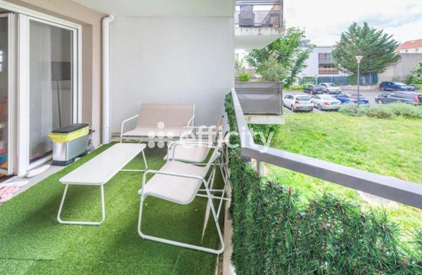 Appartement
         3 pièces
        - 64 m² 175 000 € *