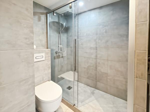 Location meublée à l'année : Bel Appartement Cannes 2 pièce(s) 34.51 m2