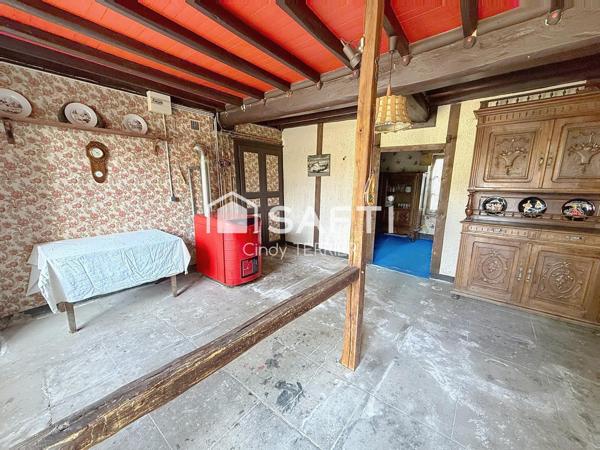 Maison de caractère 185 m² avec dépendances et terrain de 1027 m² à Colombe